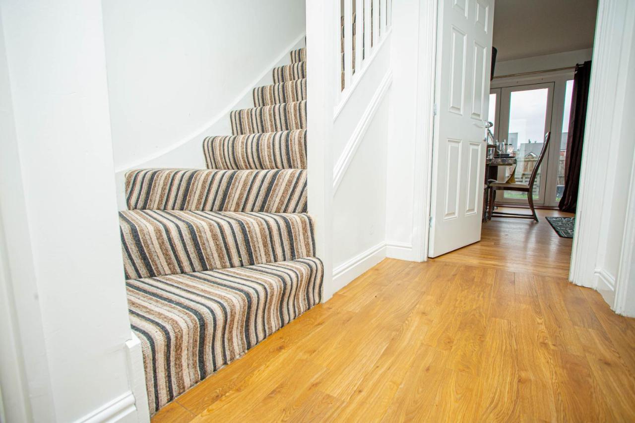 Somerset Place Northampton Luaran gambar