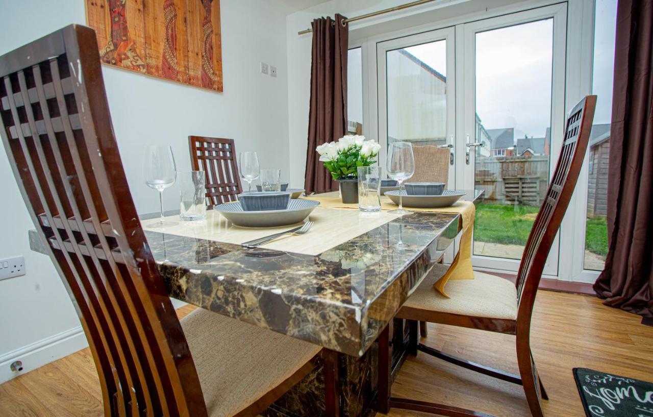 Somerset Place Northampton Luaran gambar